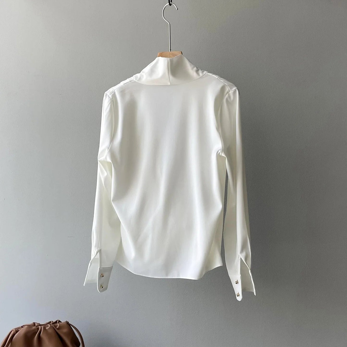 Cecilia | Effortless and Trendy winter Blouse