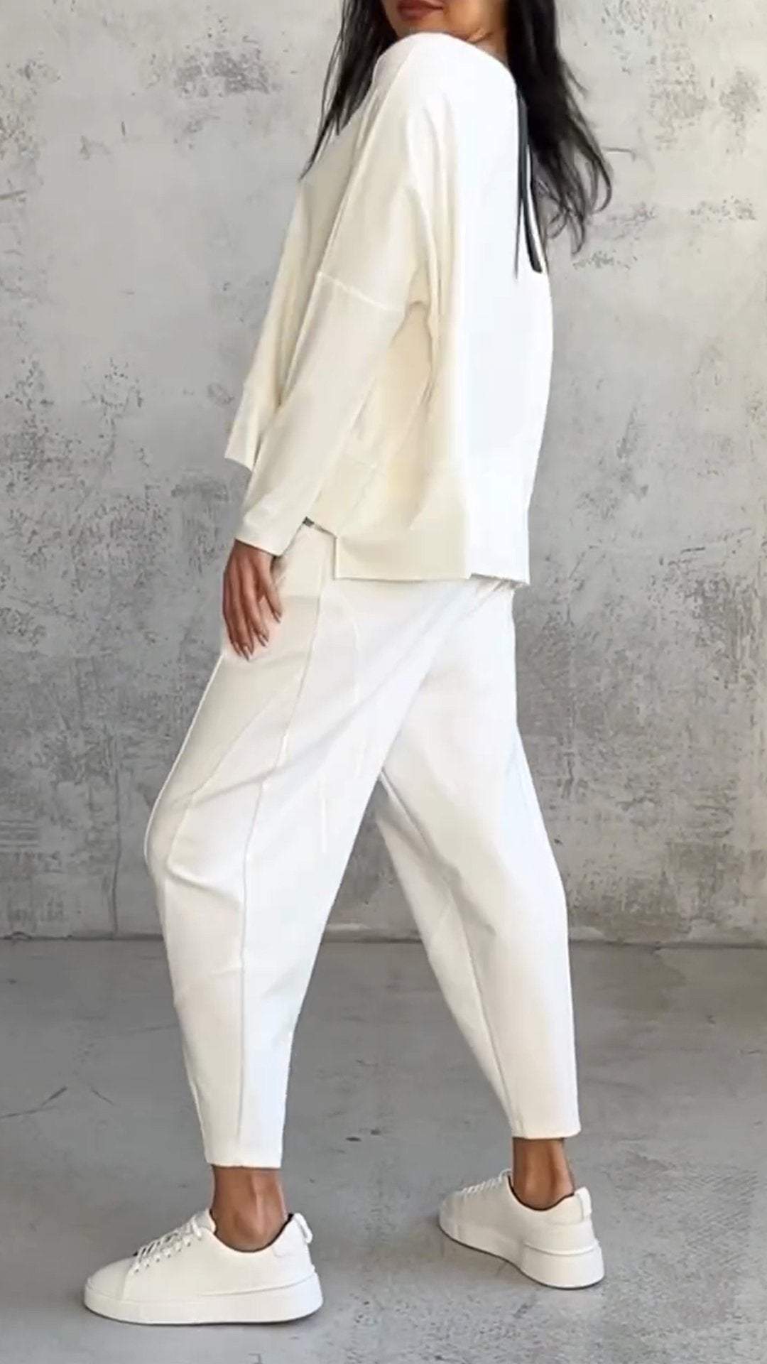 April | Tailored and Elegant winter Pants